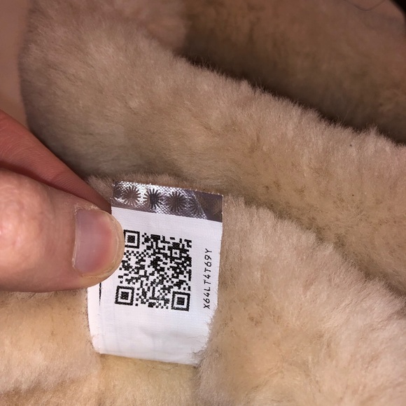 Ugg patten boots - Picture 3 of 4